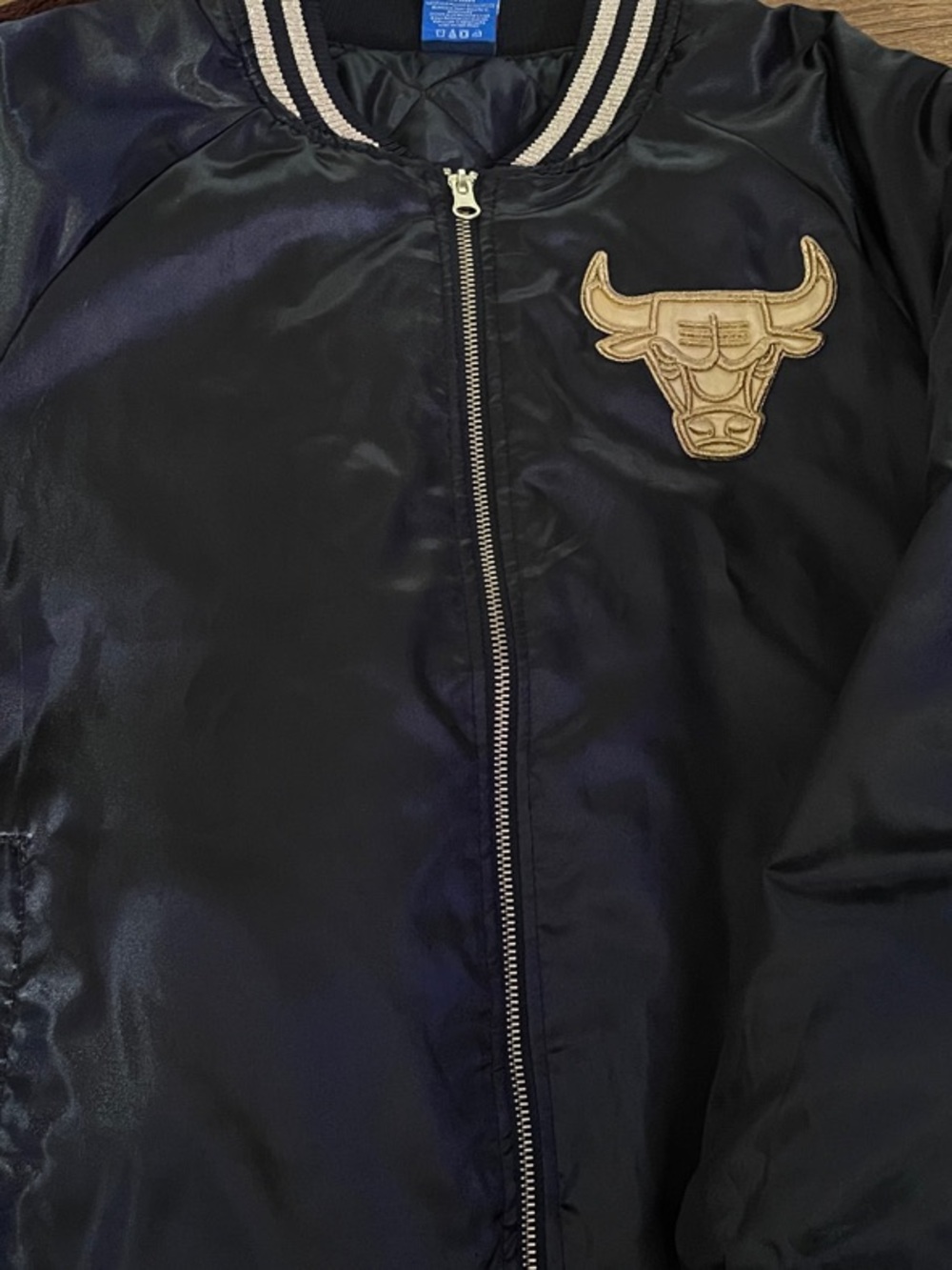 NEW Chicago Bulls Black Satin Bomber MED Jacket